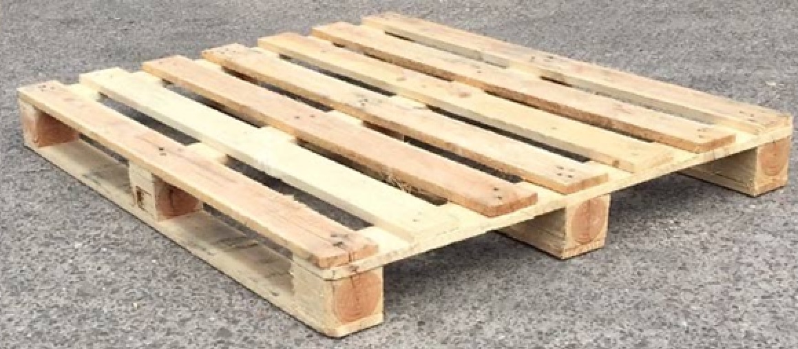 1200x1000mm UK3 Legger Wooden Pallet